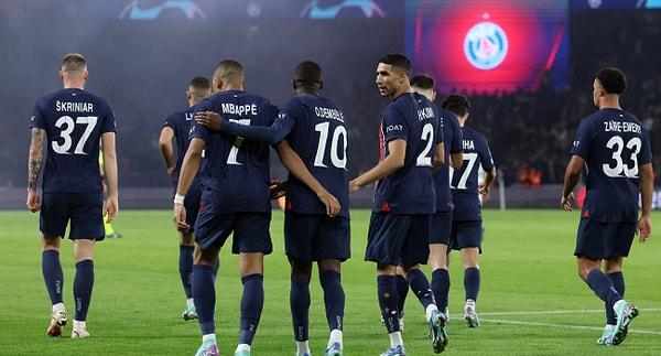 PSG, bu hafta evinde Le Havre ile 3-3 berabere kalarak puanını 70 yükseltmişti. En yakın rakibi Monaco ise bugün Lyon’a 3-2 mağlup olunca Luis Enrique’nin öğrencileri Monaco’ya 12 puan fark atarak sezonun bitimine 3 hafta kala şampiyonluğu garantiledi.