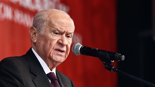 MHP Lideri Devlet Bahçeli, grup toplantısında isim vermeden Yeniden Refah Partisi ve Fatih Erbakan’ı eleştirmişti.