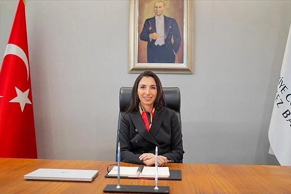 TCMB'nin eski Başkanı Hafie Gaye Erkan, ABD'den Türkiye'ye Mayıs 2023 seçimleri sonrasında Merkez Bankası'nın ilk kadın başkanı olarak gelmişti.