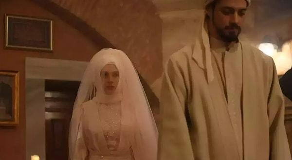 Now TV'nin sevilen dizisi Kızıl Goncalar'da bir tarikata mensup din adamı olan Cüneyd'in kendisinden yaşça küçük ve reşit olmayan bir çocukla evlendirildiğini izledik.