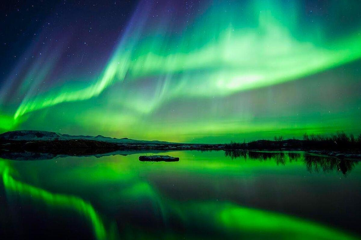 What Are The Northern Lights? Formation, Colors, and Observation - Onedio