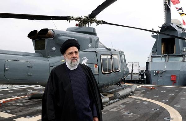 İran devlet televizyonu, bugün öğleden sonra Cumhurbaşkanı Reisi'yi taşıyan helikopterin sert iniş yaptığını ve kaza bölgesine ilk yardım ekiplerinin gönderildiğini bildirmişti.