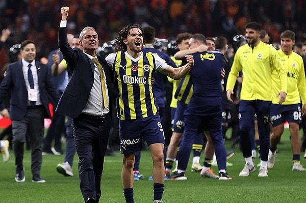 Galibyet golü, 71'de Çağlar Söyüncü'den geldi. Bu sonuçla sarı-lacivertliler, puanını 96 yaparak lider Galatasaray ile puan farkını ligin bitimine bir hafta kala üçe indirdi.