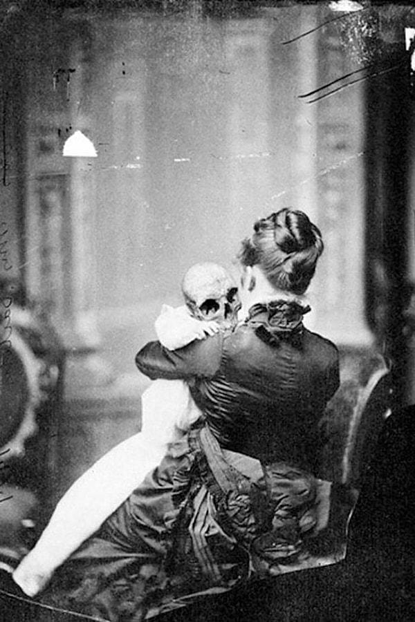 3. Viktorya döneminden ürkütücü bir fotoğraf.
