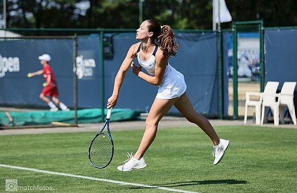 17 yaşında Antalya'da düzenlenen Uluslararası Tenis Federasyonu organizasyonu olan Club Megasaray Cup’ta profesyonel kariyerinin ilk şampiyonluğunu elde etti.