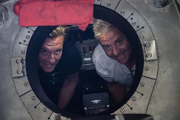 İki isim 2021 yılında birlikte bir dalgıçla Mariana Çukuru'ndaki Challenger Deep ve Sirena Deep'e gitme girişiminde bulundu. Yaklaşık 36.000 ft yüksekliğindeki çukur, Dünya'nın deniz tabanındaki en derin nokta.