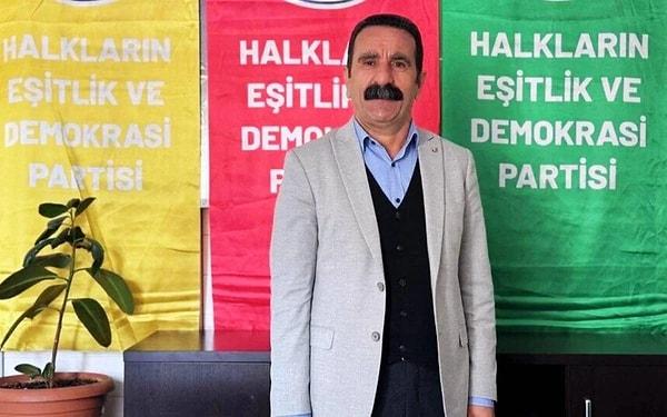Hakkari’nin DEM Partili Belediye Başkanı Mehmet Sıddık Akış görevden uzaklaştırılmış ve belediye kayyum atanmıştı.