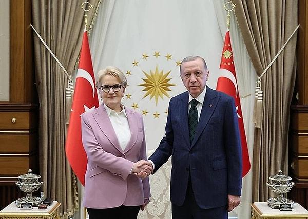Cumhurbaşkanı Recep Tayyip Erdoğan, İYİ Parti eski genel başkanı Meral Akşener’i kabul etti. Erdoğan ile Akşener’in görüşmesinden ilk fotoğraflar da yayınlandı.