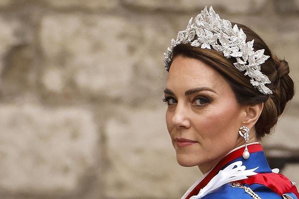Son olarak Kate Middleton'ın kraliyet içerisindeki rolünün, kanser tedavisinin ardından değişebileceği söylendi. Saraydan bir kaynağın söylediği iddia edilen haberde, prensesin daha önceki rolüne bir daha asla sahip olamayacağı söylendi.