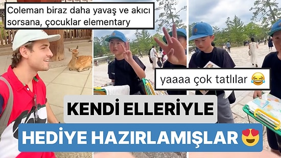 Japonya'da İki Minik Çocuğun İngilizce Ödevlerini Yapmak İçin Bir Turistle Röportaj Yaptığı Tatlı Anlar