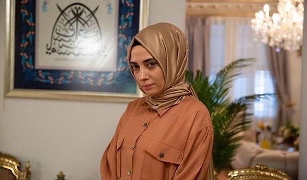 Show TV'nin fenomen dizisi Kızılcık Şerbeti'nin yeni sezon çalışmaları devam ederken, Nursema karakterine Kızıl Goncalar dizisinden transfer olan bir oyuncu partner olacak geliyor.