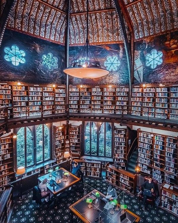 2. Oxford Union Eski Kütüphanesi (İngiltere)