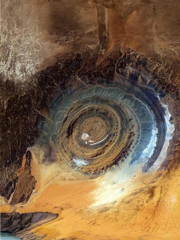 9. Moritanya'da bulunan ve Richat Yapısı olarak da bilinen Sahra'nın Gözü.
