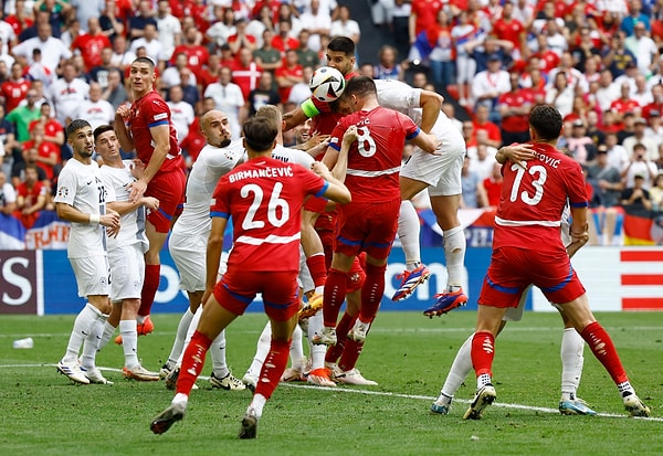 Mücadelenin ilk yarısı, 0-0'lık beraberlikle tamamlandı. Gol perdesini açan taraf,  69'da Zan Karnicnik ile Slovenya oldu.