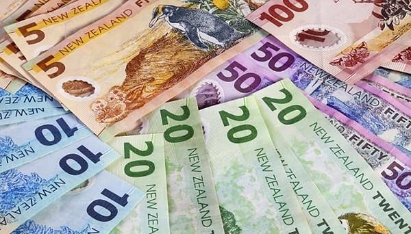 9. Banknotların üzerindeki figür ve semboller