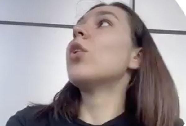 Ukraynalı bir kadın, kendi halinde video çekerken tesadüfen Rusya'nın hava saldırısını kaydetti.