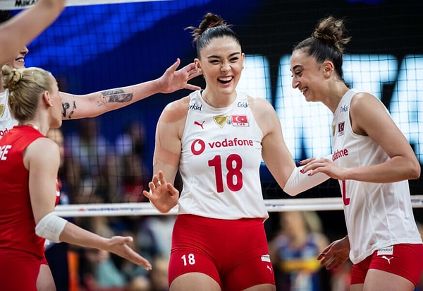 Başarılı voleybolcumuzun doğum günü kutlandı.