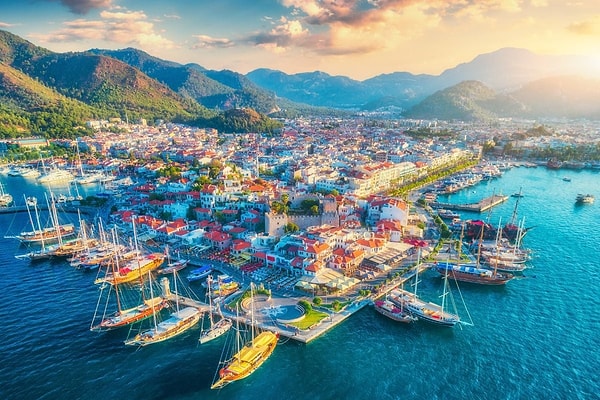 Marmaris'in En İyi Barları ve Kulüpleri: Marmaris'te Nerede Eğlenilir?