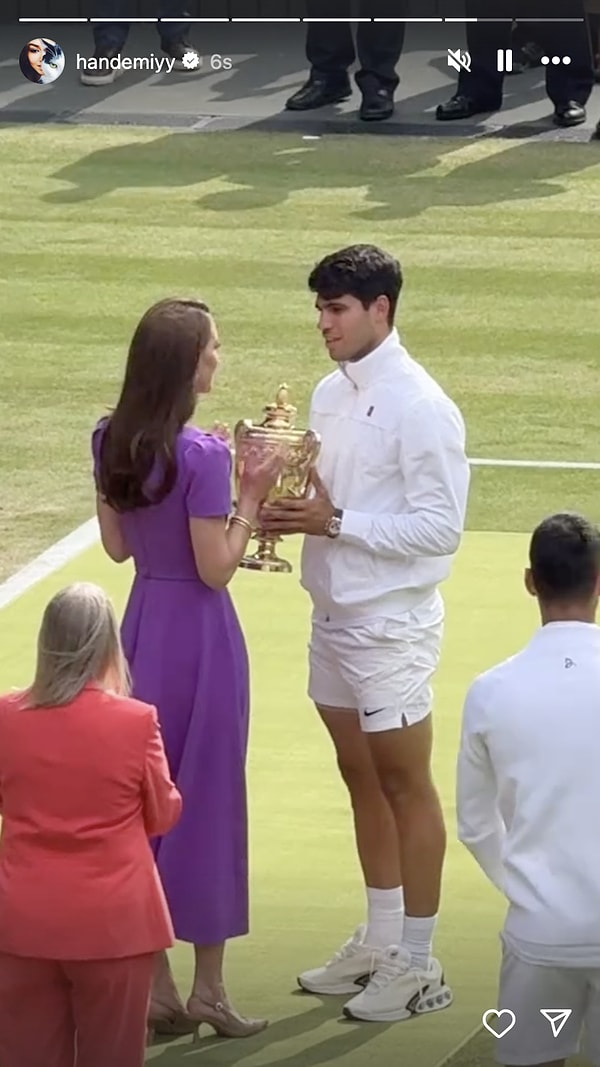 Sevgilisi Hakan Sabancı'yla Wimbledon Tenis Turnuvası'nda boy gösteren Hande Erçel, prensesi yakın kadraja aldı.