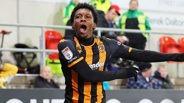 Jaden, bir senelik Hull City kariyerinde 33 maça çıktı ve takımına 12 gol, 6 asistlik katkı sağladı.