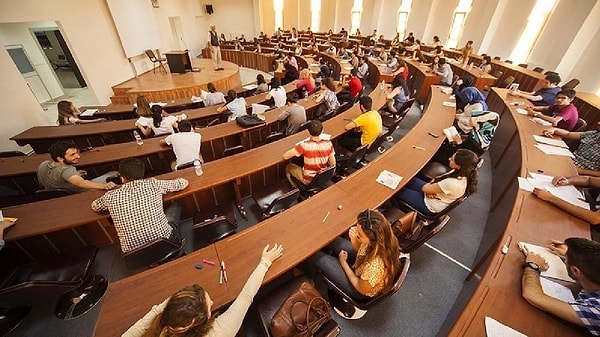 Başkent Üniversitesi geçen yıl 345 bin TL olan Tıp ve Diş Hekimliği fakülteleri eğitim ücretlerine 2.3 kattan fazla artış yaptı. Bu fakültelerin 2024-2025 eğitim ücreti 820 bin TL.