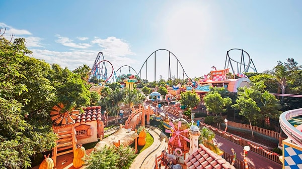 8. PortAventura - Salou, İspanya