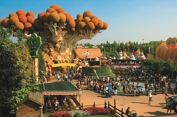 11. Gardaland - Castelnuovo del Garda, İtalya