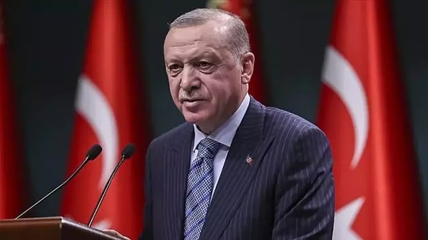 Cumhurbaşkanı Recep Tayyip Erdoğan, partisinin il başkanları toplantısında açıklamalarda bulundu.