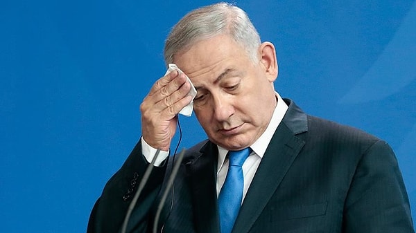 Netanyahu ayrıca, "İsrail kendisine saldırganlık gerçekleştirenlere ağır bir bedel ödetecektir. Her türlü tehdide, her türlü senaryoya karşı hazırlıklıyız" diye konuştu.