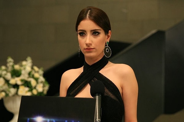 Evi kiralardan peşin olarak ödediği parayı tahsil edemeyen Hazal Kaya'nın 230 bin liralık icra takibi başlatarak ev sahibinin mal varlığına da haciz koydurduğu öne sürülmüştü.