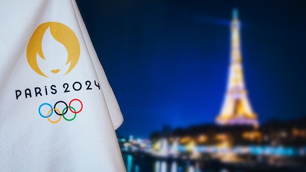 The Paris 2024 Olympics not only host competitive days but also witness countless romantic moments!