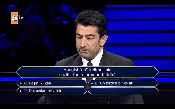 10. "Kim Milyoner Olmak İster?"e katılan 19 yaşındaki Emirhan Kılıç, gösterdiği performansla geceye damga vurdu. Ancak, karşısına çıkan 300 bin Türk Lirası değerindeki soruda joker hakkını kullanmayı tercih etmeyen genç yarışmacı, heyecanının kurbanı oldu ve yarışmadan elenmek zorunda kaldı.