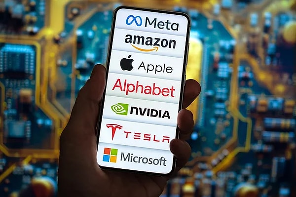 Toplamda 14 trilyon dolardan fazla piyasa değerine sahip Muhteşem 7'li olarak adlandırılan Apple, Alphabet, Amazon, Meta Platforms, Microsoft, Nvidia ve Tesla hisseleri dün yaklaşık piyasa değeri olarak 700 Milyar Dolar geriledi.