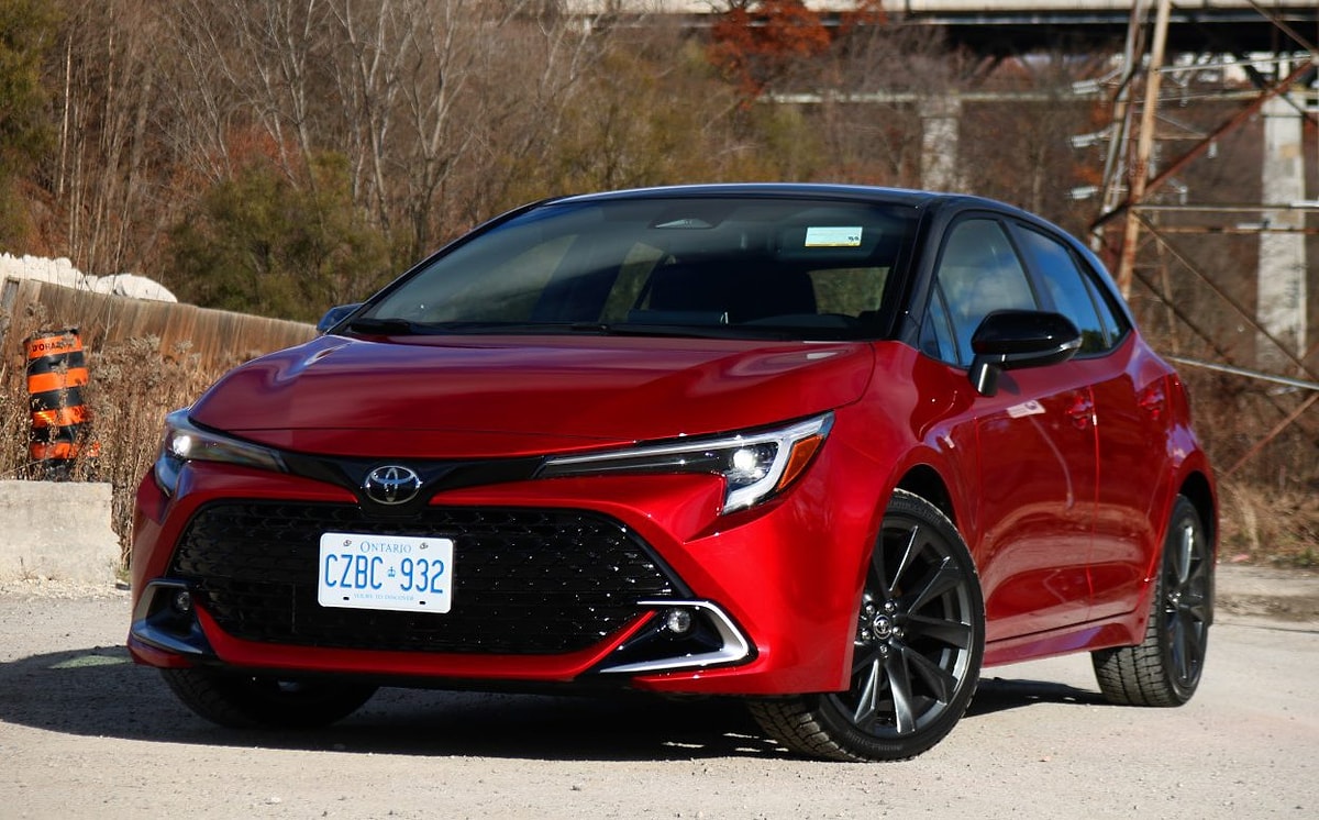 Toyota Fiyat Listesi Ekim 2025: Corolla, CH-R Ne Kadar Oldu? - Onedio