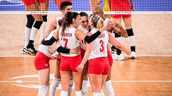 Paris 2024 Olimpiyatları'nda Çin'i 3-2 mağlup eden A Milli Kadın Voleybol Takımı'mız yarı finale yükseldi.