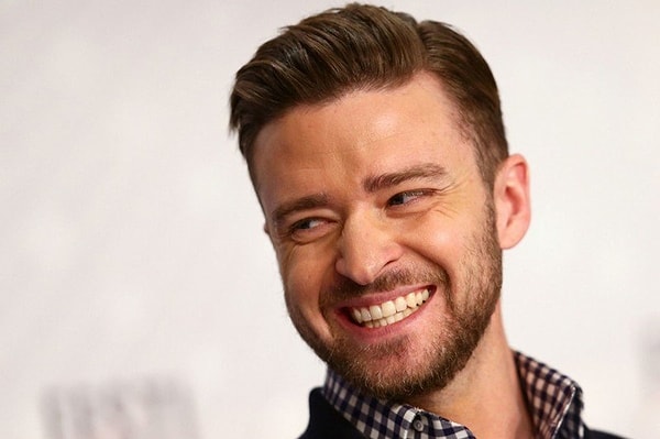 N Sync grubu ile çıkış yapan ve her şarkısı ile dinleyiciden tam not almayı başaran Justin Timberlake'i mutlaka tanıyorsunuzdur.