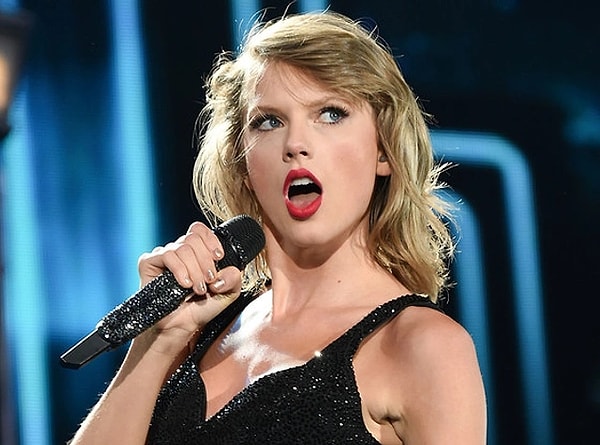 ABD’li dünyaca ünlü şarkıcı Taylor Swift’in Avrupa turnesi kapsamında çıkacağı Avusturya’daki 3 konseri iptal edildi. Avusturya polisi, geçtiğimiz hafta içi terör eylemi planlandığı iddiasıyla 2 IŞİD üyesini gözaltına almıştı.