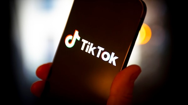 Instagram'a getirilen erişim yasağının ardından TikTok da tartışmaların merkezinde: 'Sıradaki TikTok mu?'