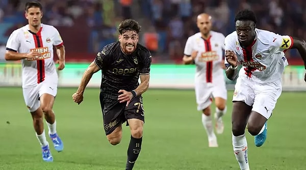 Trabzonspor, UEFA Avrupa Ligi 3. ön eleme turu ilk maçında kendi evinde Avusturya'nın Rapid Wien takımını ağırladı.