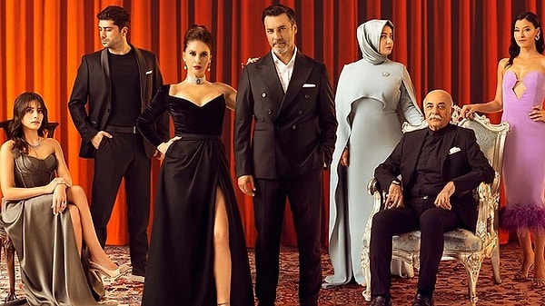 6. Show TV'nin fenomen dizisi Kızılcık Şerbeti'nin kadın oyuncuları Evrim Alasya, Sibel Taşçıoğlu ve Özge Özacar, dünyaca ünlü Readers' Choice Awards 2024'e aday oldu.