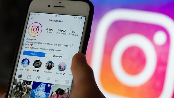 Günlerdir erişime kapalı olan Instagram'a kullanıcılar ise VPN kullanarak bağlanıyor.