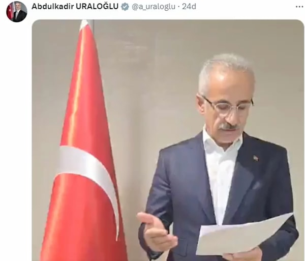 Uraloğlu'nun canlı yayın sırasında sık sık görüntünün donması ve yayının yarıda kesilmesi ise sosyal medyada gündem oldu.