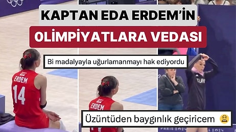 Kaptan Eda Erdem'in Brezilya Maçından Sonra Etrafa Hüzünlü Bir Şekilde Baktıktan Sonra Sahadan Ayrıldığı Anlar