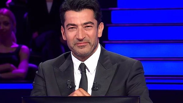 Kısa bir süre sonra Kenan İmirzalıoğlu yerinde Oktay Kaynarca'yı izleyeceğimiz yarışmada 200 Bin TL değerinde Atatürk'ün Gençliğe Hitabesi sorusu soruldu.