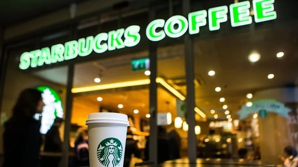 İsrail'in Gazze'ye yönelik saldırıları nedeniyle protesto ve boykot kampanyalarıyla karşı karşıya kalan şirketlerden olan Starbucks'ın finansal sonuçları, son iki çeyrekte olumsuz etkilenmişti.