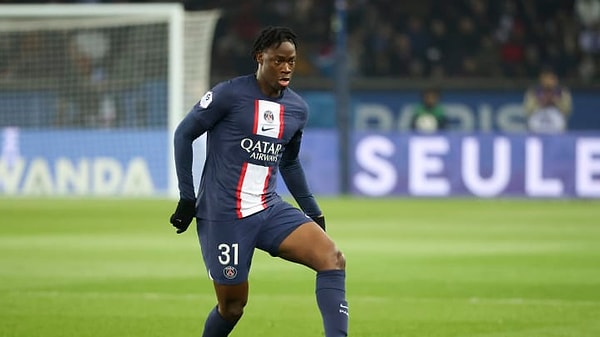 48. El Chadaille Bitshiabu - PSG