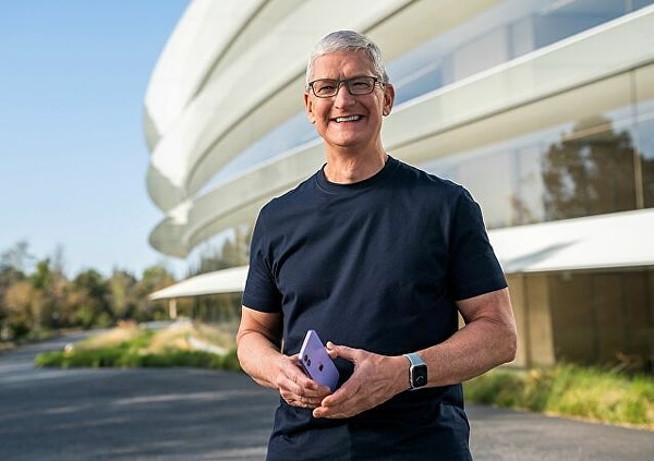 Tim Cook!