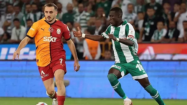 Cimbom'un ilk golünü 41'inci dakikada Kerem Aktürkoğlu kaydetti. 4 dakika sonra ev sahibi takım Oğulcan Ülgün'ün golüyle skoru eşitledi. İlk yarı 1-1 sona erdi.