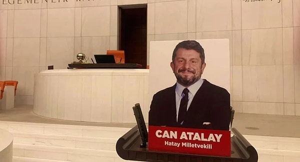 Milletvekilliği düşürülen Can Atalay için Anayasa Mahkemesi geri dönüş yolunu açmış ancak dün Meclis’te yapılan oylama ile karar iptal edilmişti.