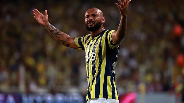 2022'de Fenerbahçe'ye katılmıştı.